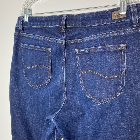 Lee Regular Fit Straight Leg Mid Rise Dark Wash Jeans - Picture 5 of 8